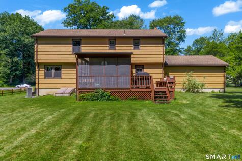 86 Carriage Way Windsor CT 06095