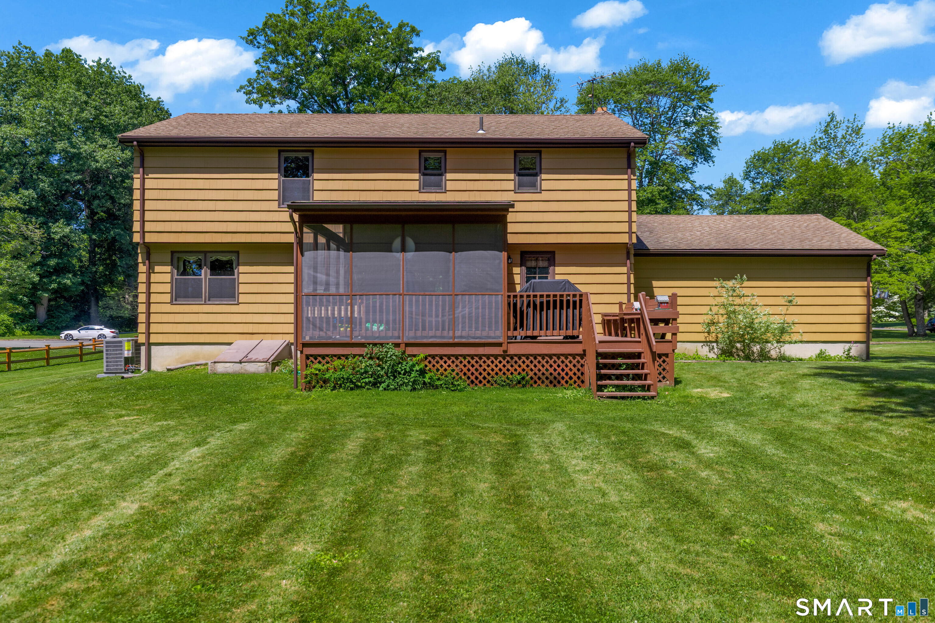 86 Carriage Way Windsor CT 06095
