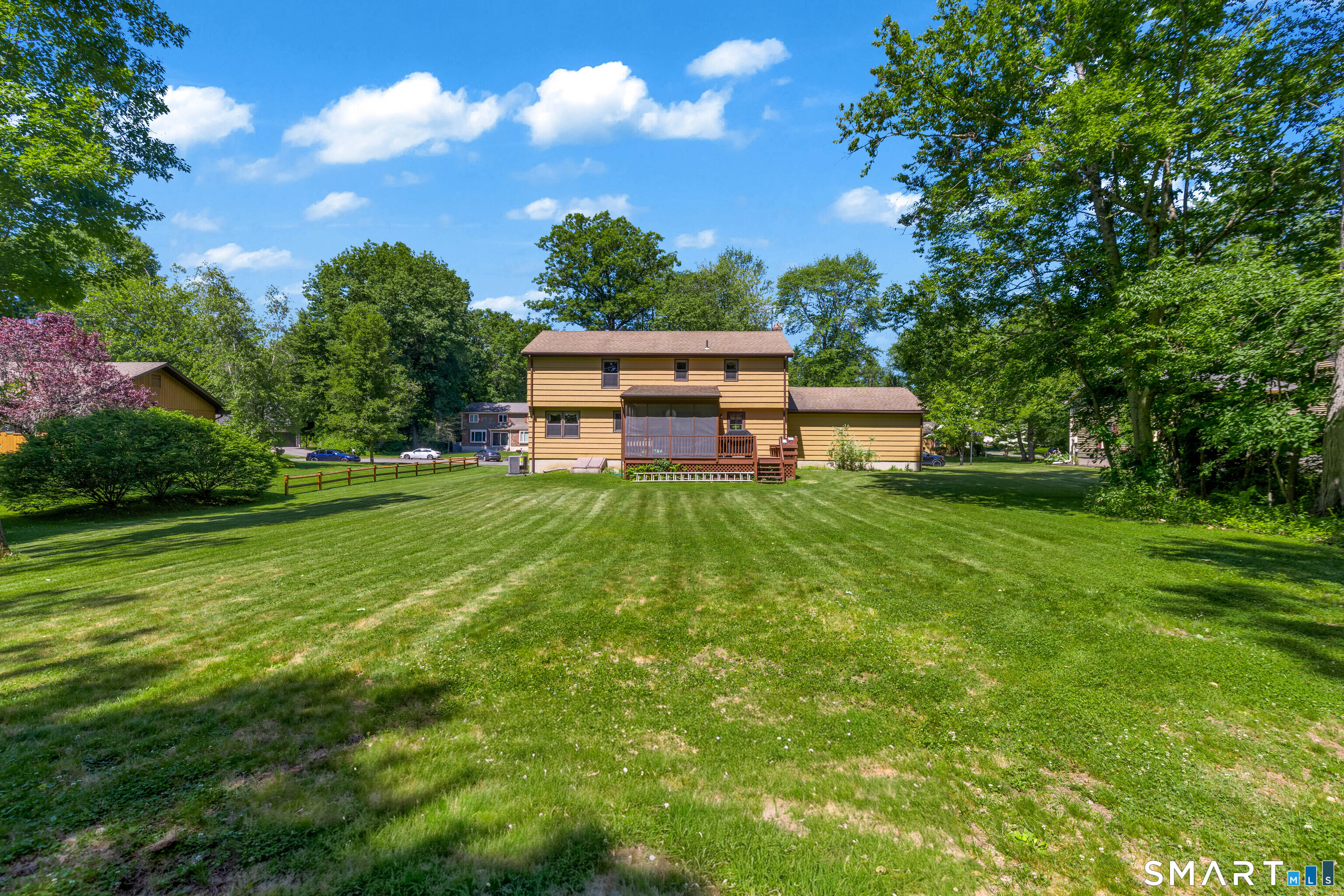 86 Carriage Way Windsor CT 06095