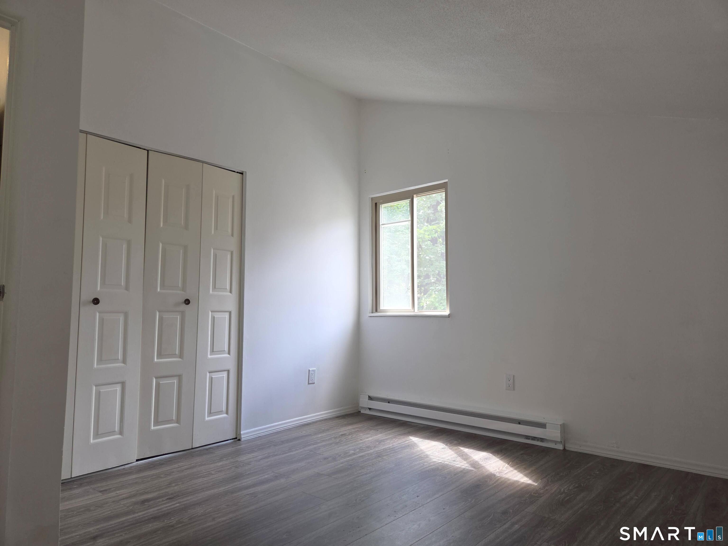 17 East Lake Place Middletown CT 06457