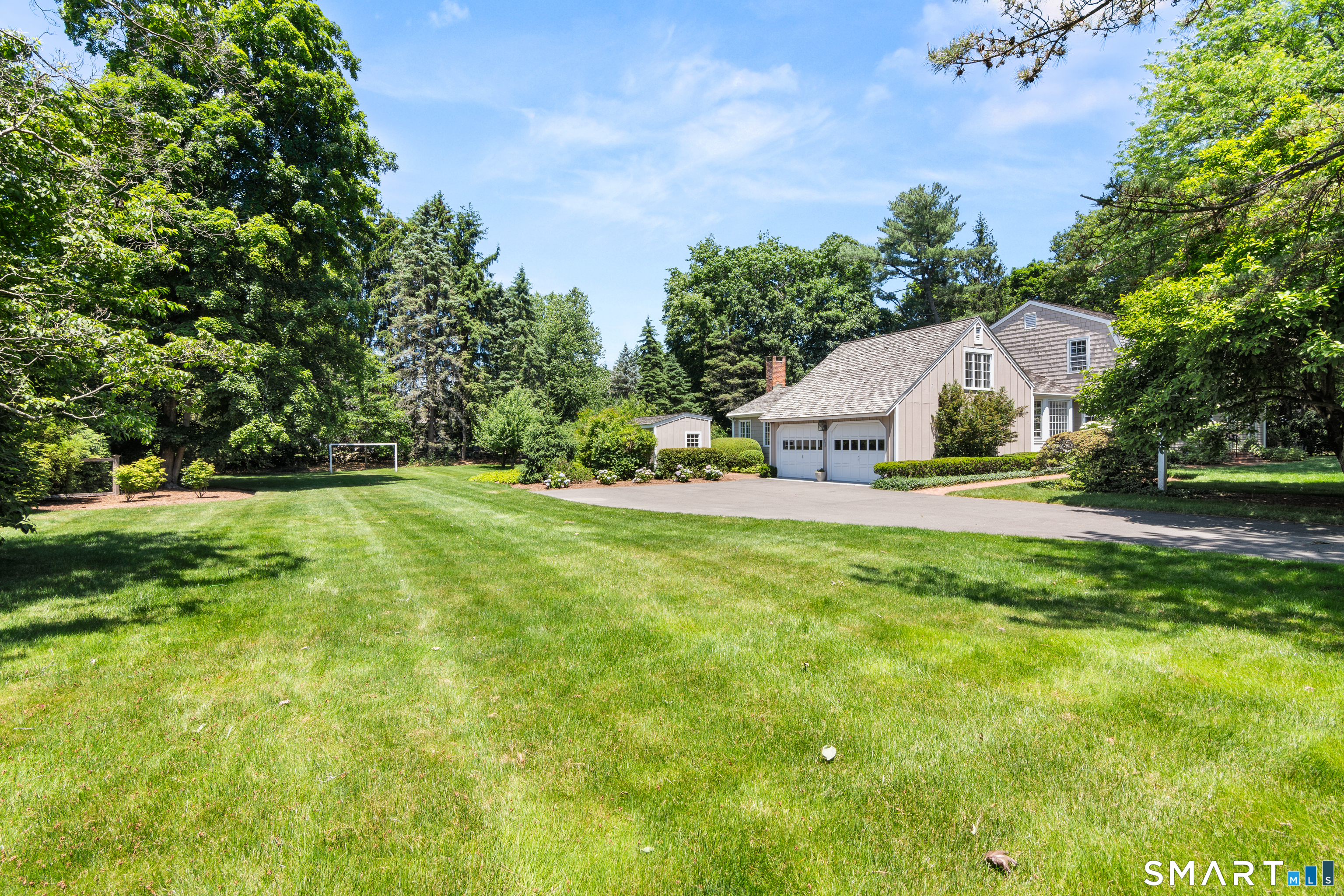 39 Old Studio Road New Canaan CT 06840