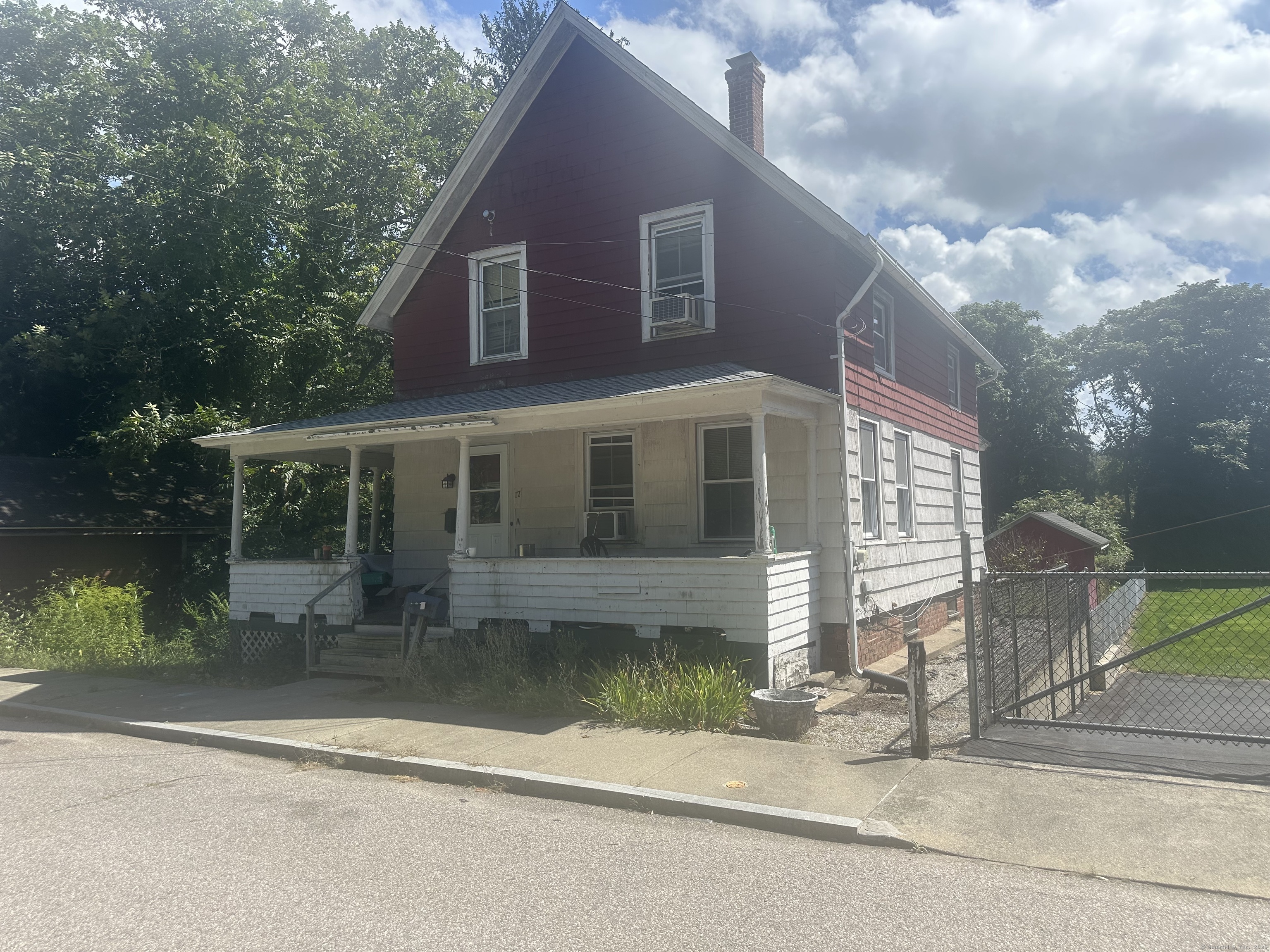 17 Daniel Street Norwich CT 06360