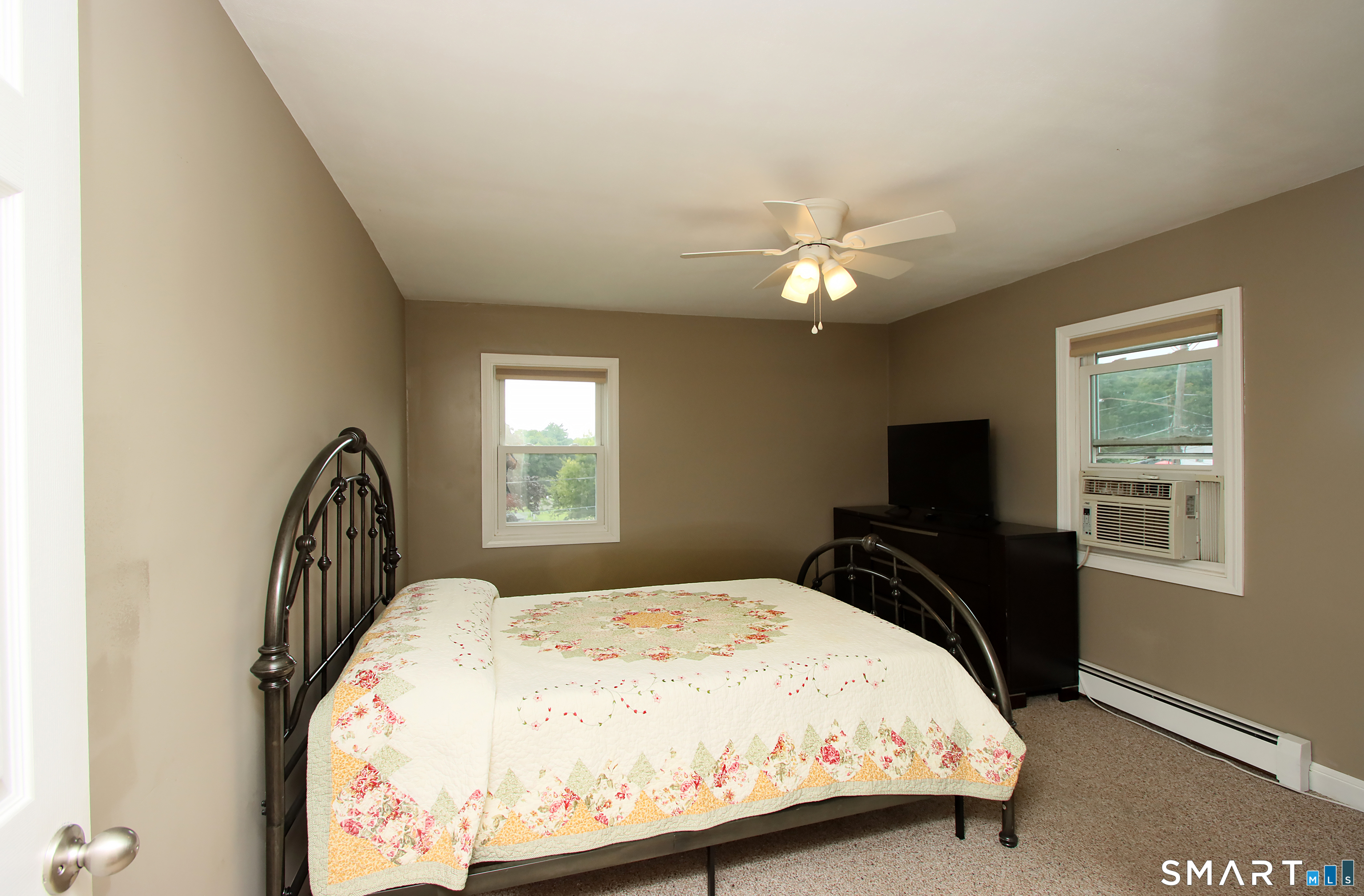 2498 North Main Street Waterbury CT 06704