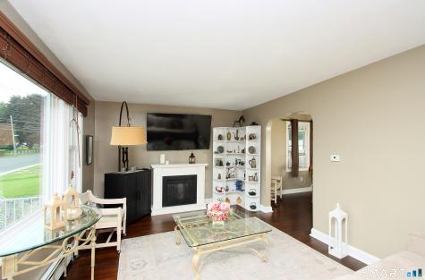 2498 North Main Street Waterbury CT 06704