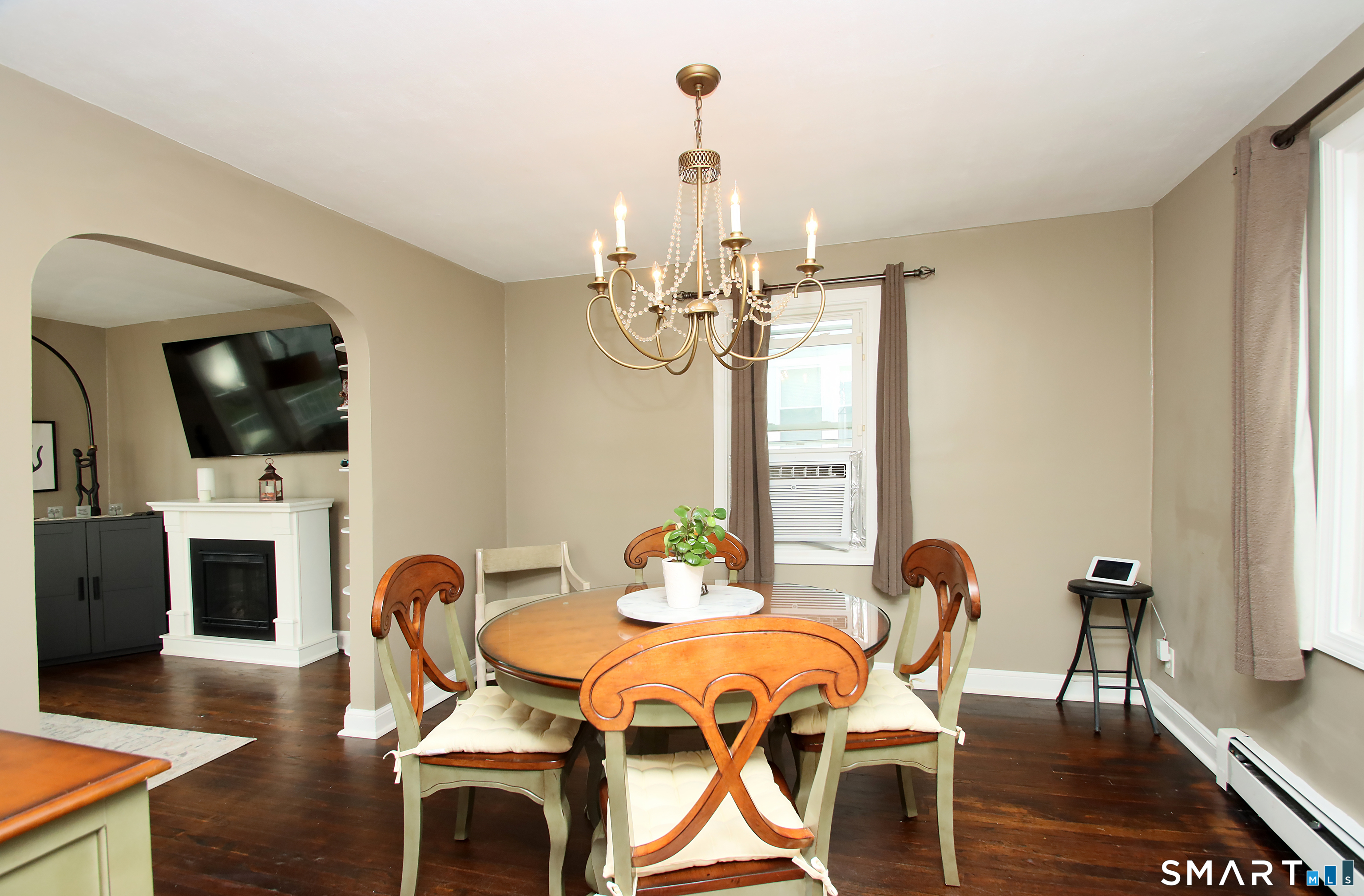 2498 North Main Street Waterbury CT 06704