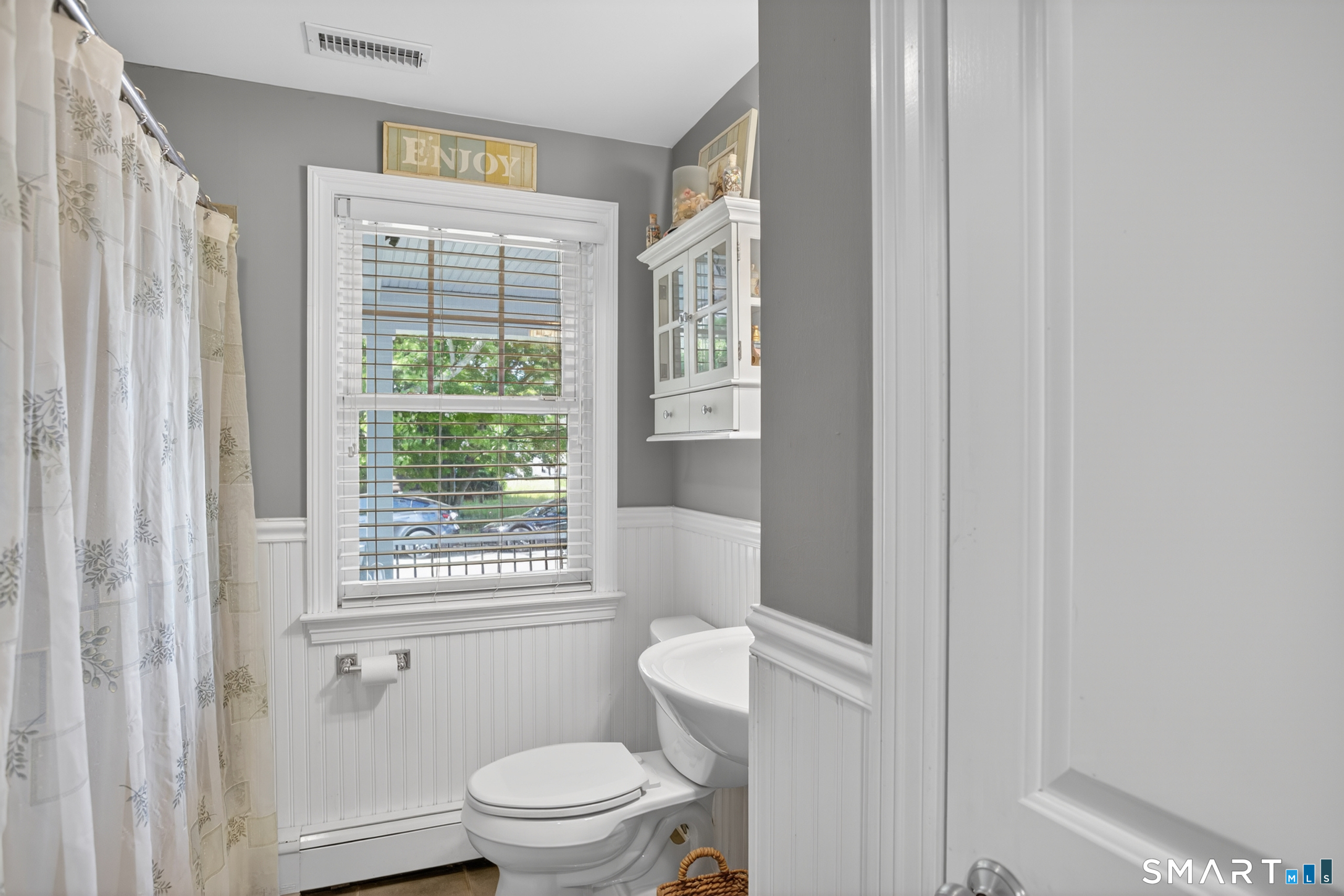 75 Millard Street Fairfield CT 06824