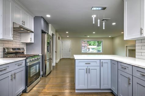 13 School Street Monroe CT 06468