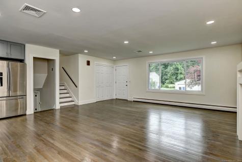 13 School Street Monroe CT 06468
