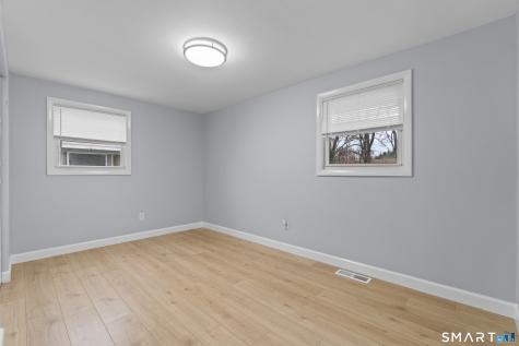 75 Wenham Street West Haven CT 06516