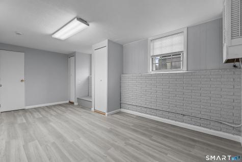 75 Wenham Street West Haven CT 06516