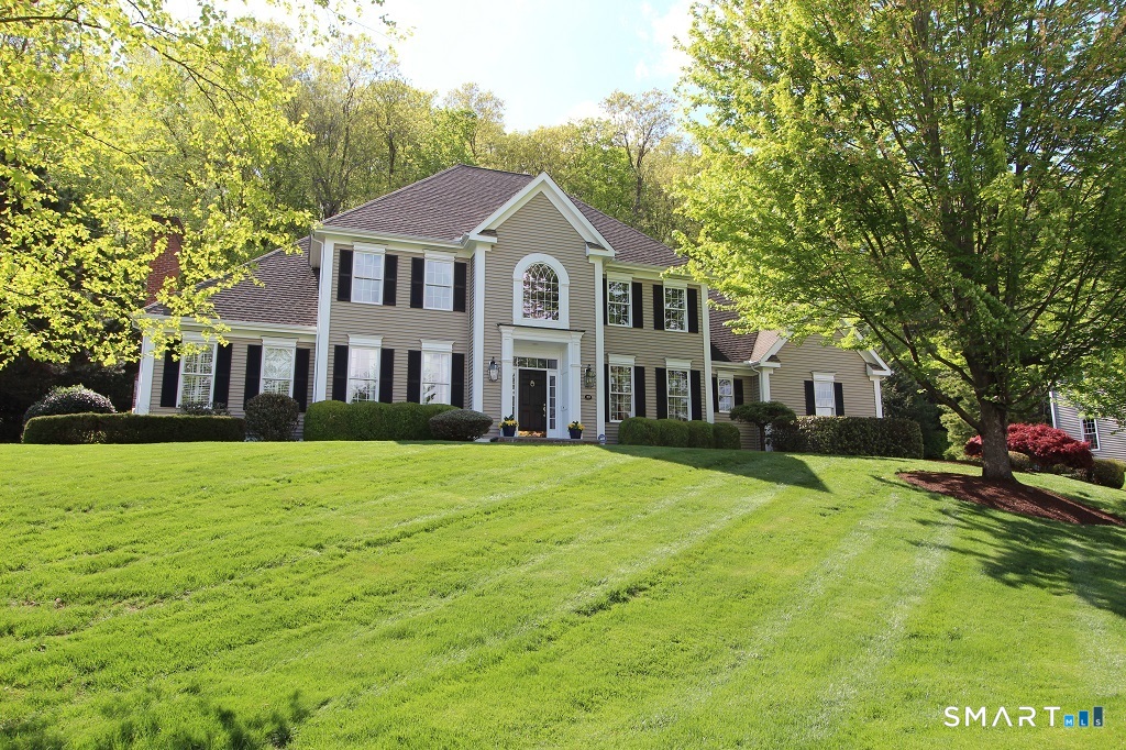 19 Devonshire Court Avon CT 06001