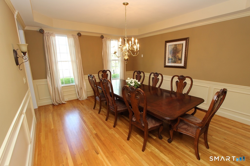 19 Devonshire Court Avon CT 06001