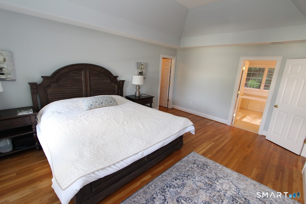 19 Devonshire Court Avon CT 06001