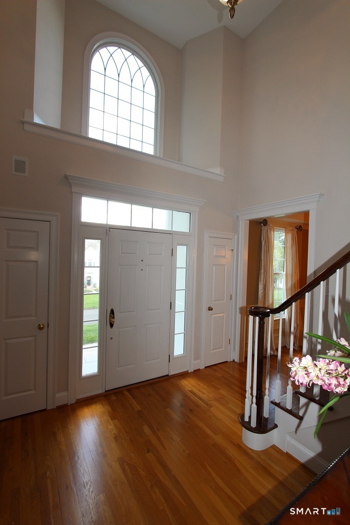 19 Devonshire Court Avon CT 06001