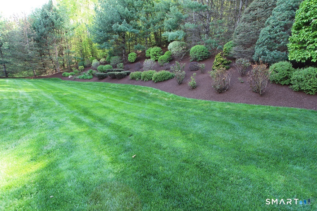 19 Devonshire Court Avon CT 06001