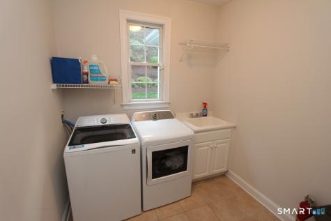19 Devonshire Court Avon CT 06001
