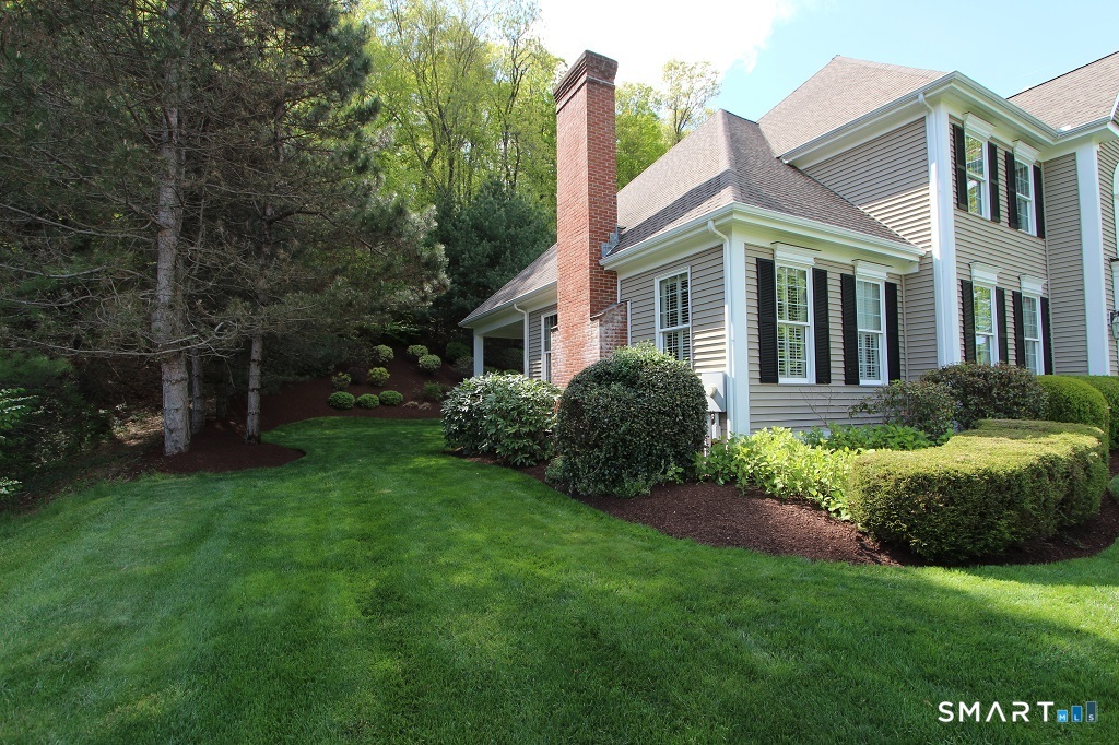 19 Devonshire Court Avon CT 06001