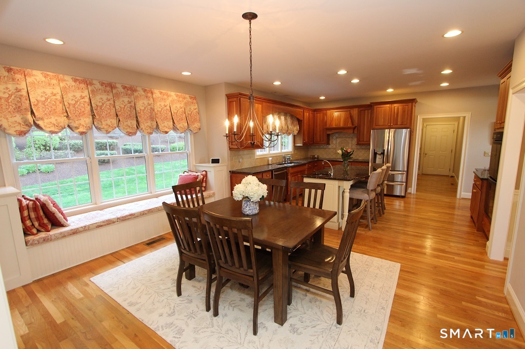 19 Devonshire Court Avon CT 06001