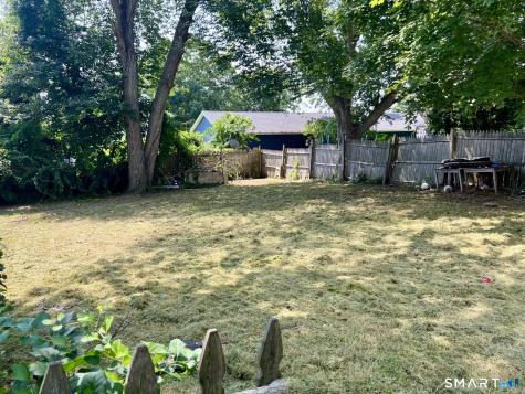 240 Crystal Avenue New London CT 06320