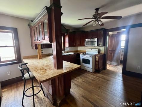 240 Crystal Avenue New London CT 06320