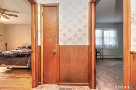 212 Swain Avenue Meriden CT 06450