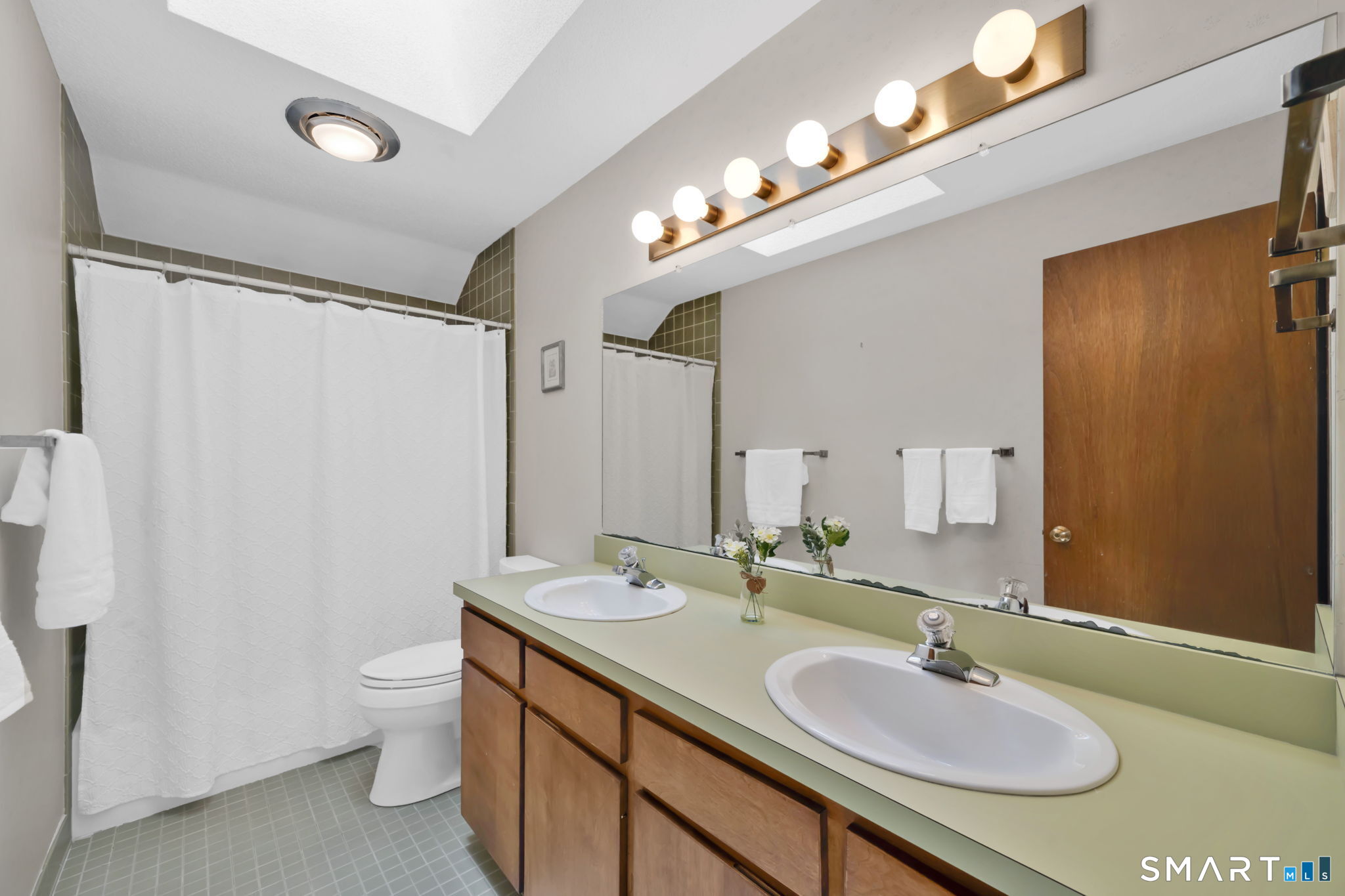 2 Merrywood Simsbury CT 06070