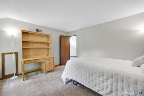 2 Merrywood Simsbury CT 06070