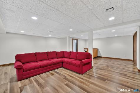 2 Merrywood Simsbury CT 06070