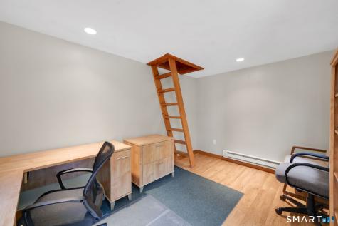2 Merrywood Simsbury CT 06070