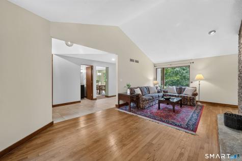 2 Merrywood Simsbury CT 06070