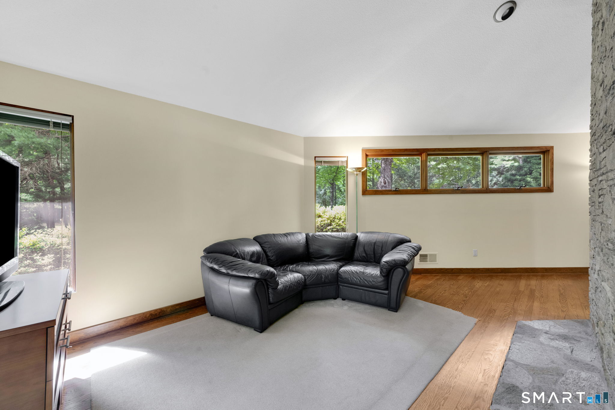 2 Merrywood Simsbury CT 06070
