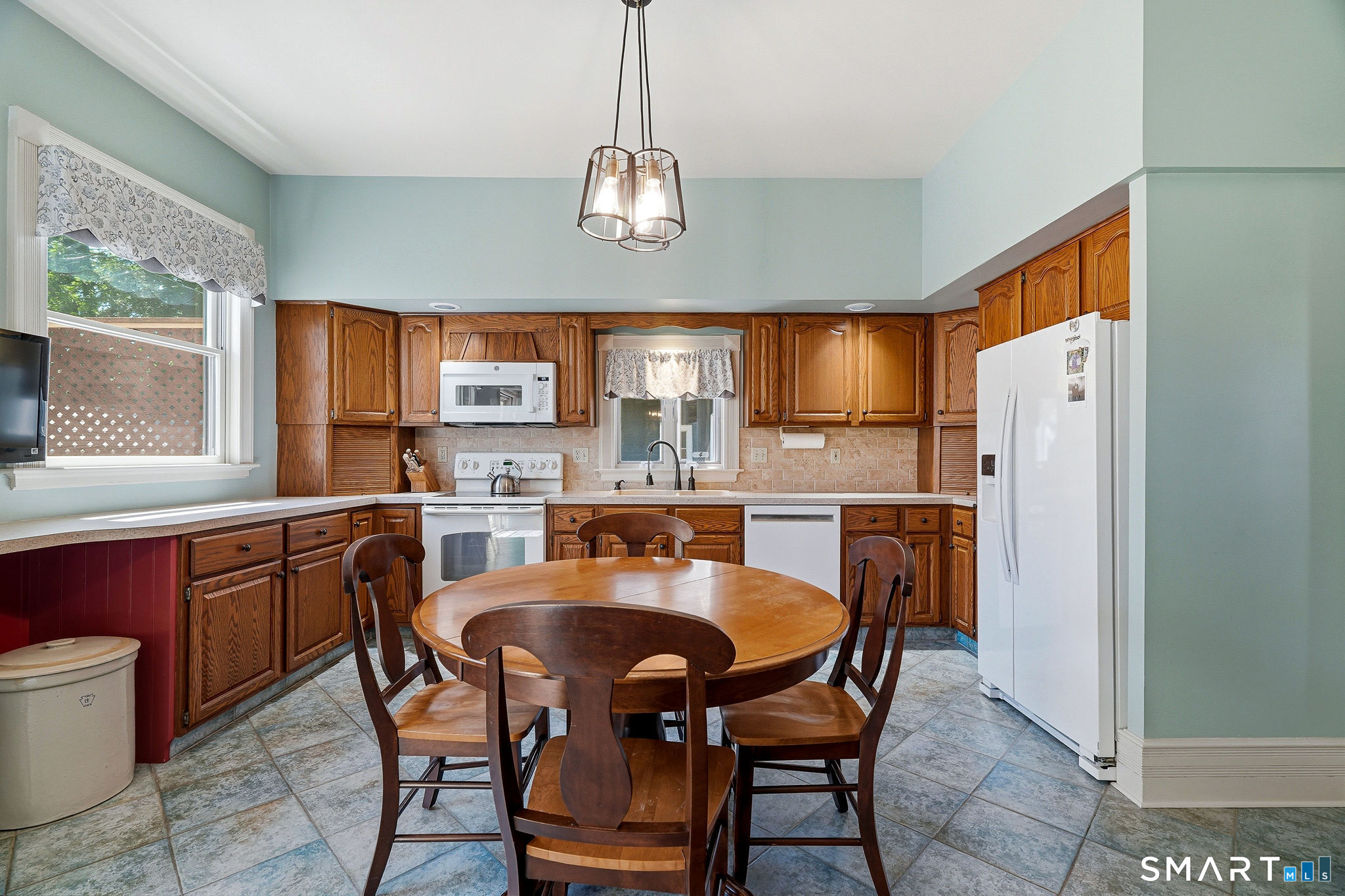 24 Lincoln Avenue Norwich CT 06360