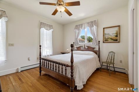 24 Lincoln Avenue Norwich CT 06360