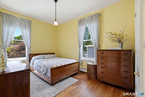 24 Lincoln Avenue Norwich CT 06360