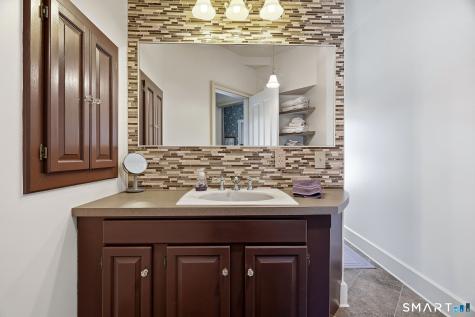 24 Lincoln Avenue Norwich CT 06360