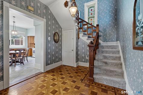 24 Lincoln Avenue Norwich CT 06360