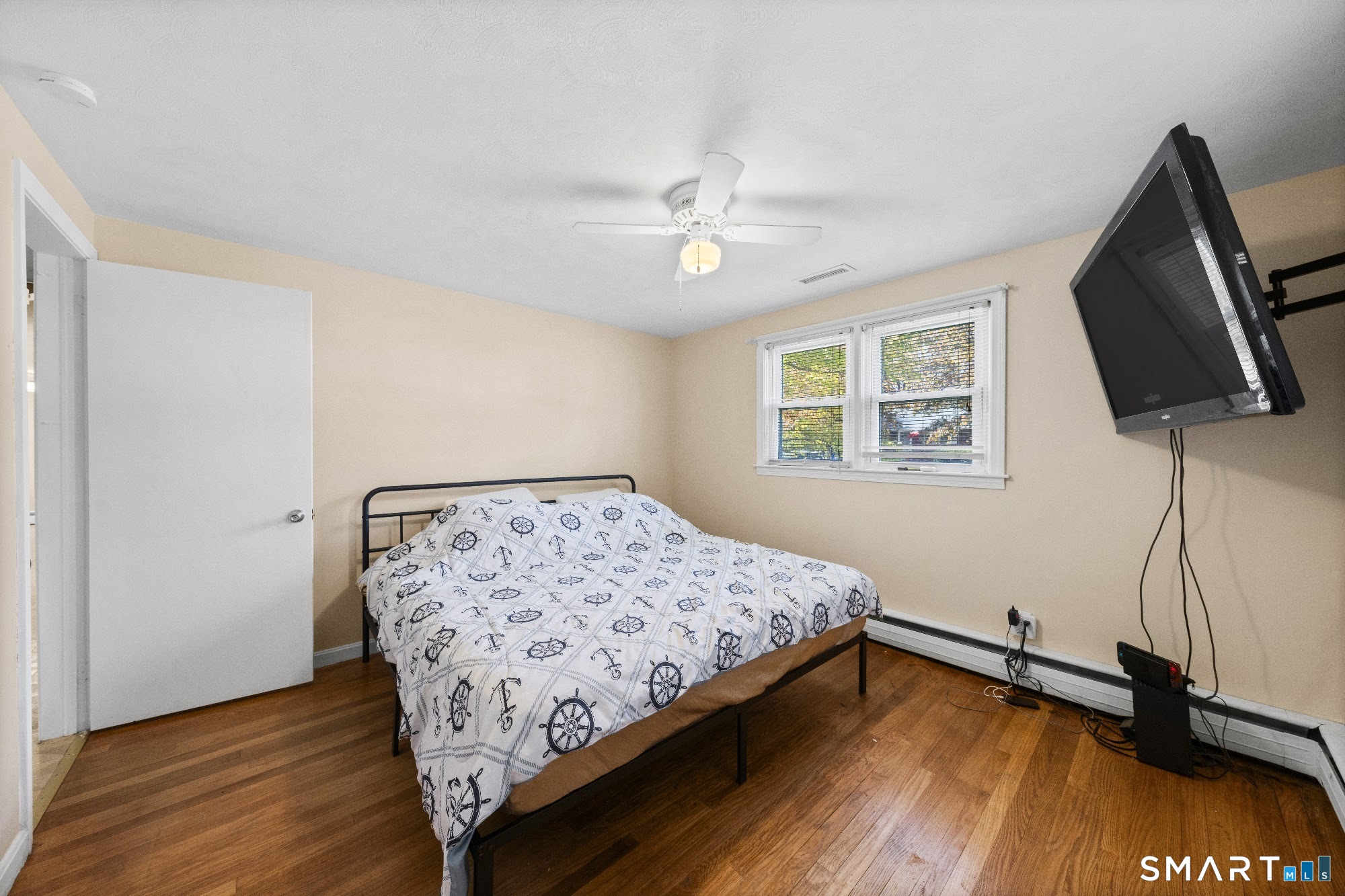 27 Allen Street Enfield CT 06082