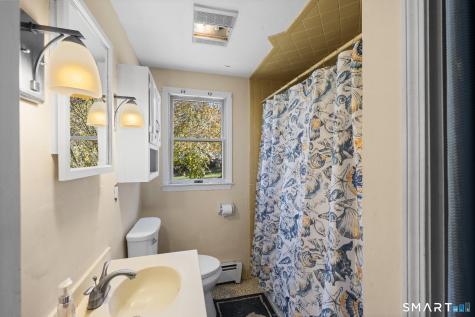 27 Allen Street Enfield CT 06082