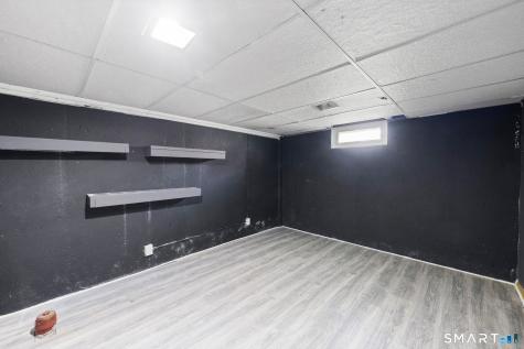 27 Allen Street Enfield CT 06082