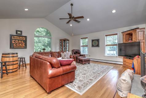 67 Nicole Drive Naugatuck CT 06770