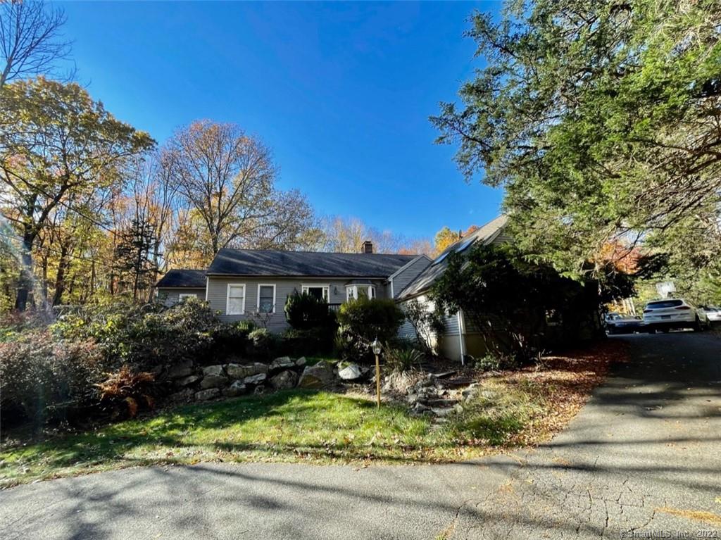30 Huntingtown Road Newtown CT 06470