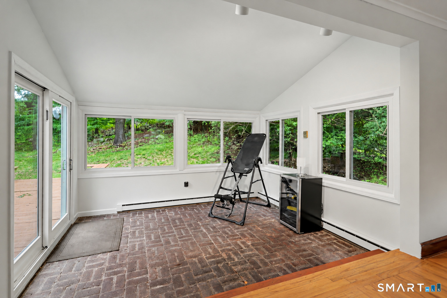 2 Arnold Lane Norwalk CT 06853