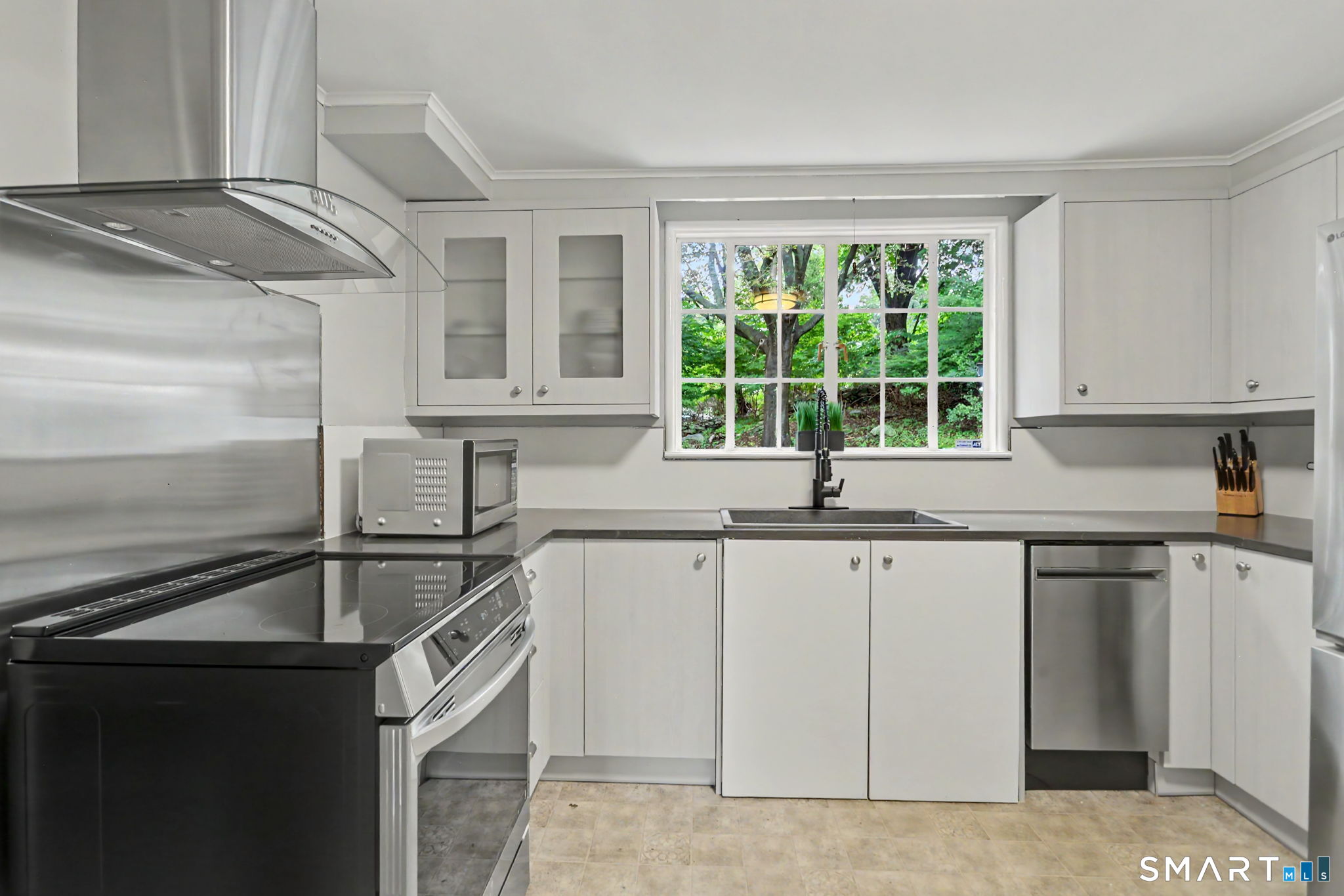 2 Arnold Lane Norwalk CT 06853