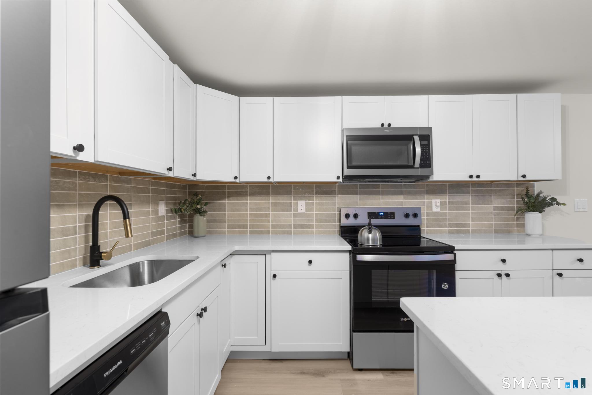 94 Moosup Trail Monroe CT 06468