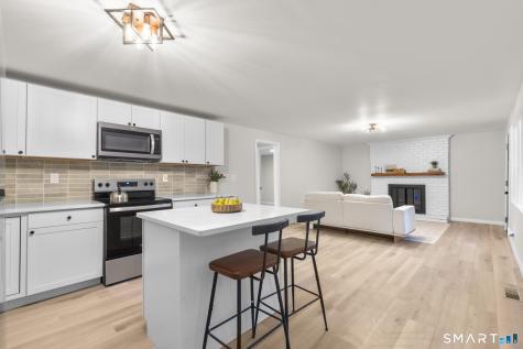 94 Moosup Trail Monroe CT 06468