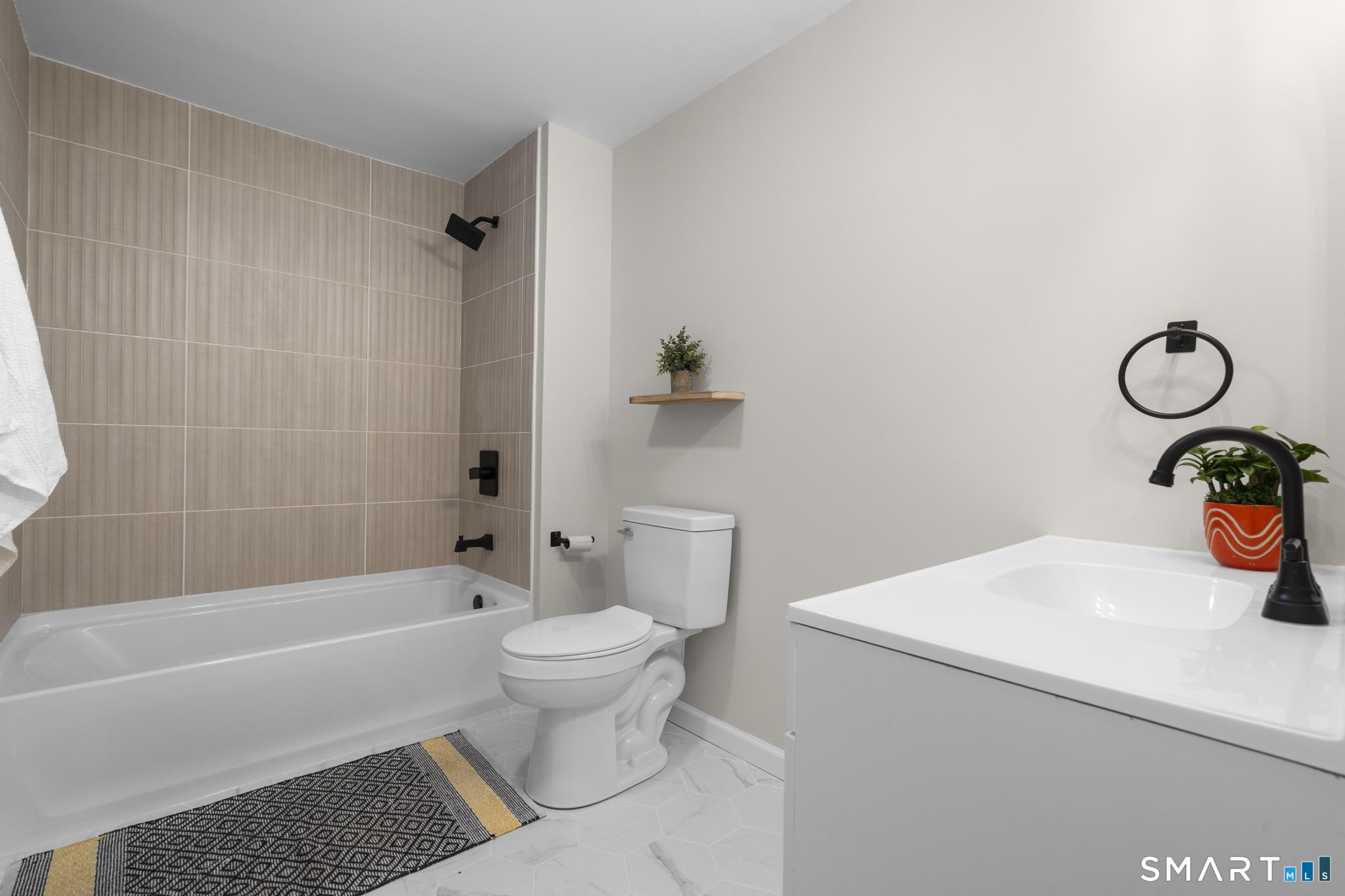 94 Moosup Trail Monroe CT 06468