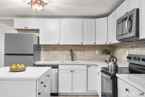 94 Moosup Trail Monroe CT 06468