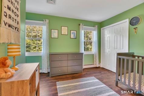 10 Colonial Court Cheshire CT 06410