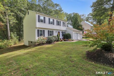 10 Colonial Court Cheshire CT 06410