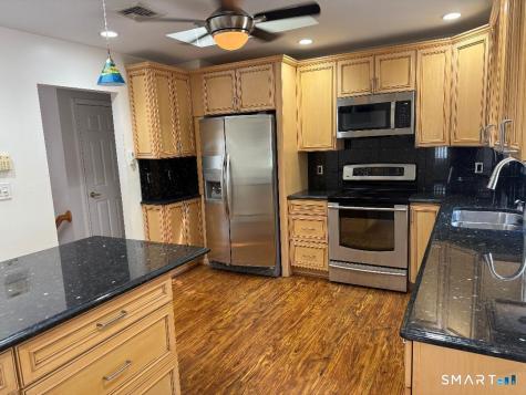 54 Sorensen Road West Haven CT 06516